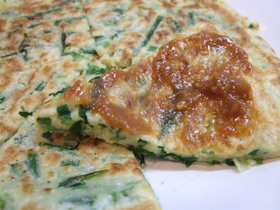 郷土食 ニラせんべい by 須坂市公式キッチン「信州須坂の台所」クックパッド簡単おいしいみんなのレシピが392万品