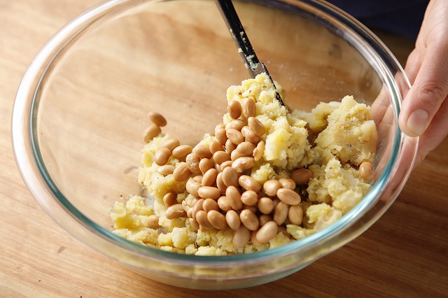 そのまま食べても。アレンジしても。カレー煮豆