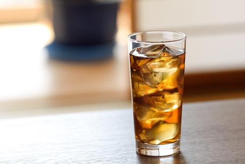 ひと味ちがうウーロンハイ！基本の作り方とおしゃれアレンジレシピ2ページ目- macaroni