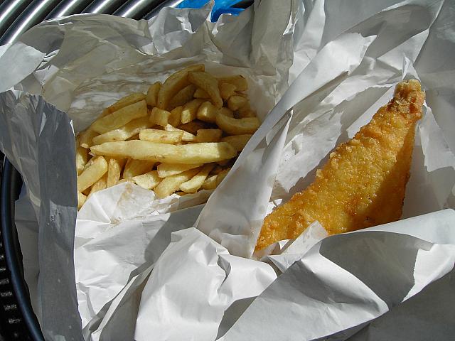 イギリス名物の料理、フィッシュ・アンド・チップスに挑戦！ロンドンナビ