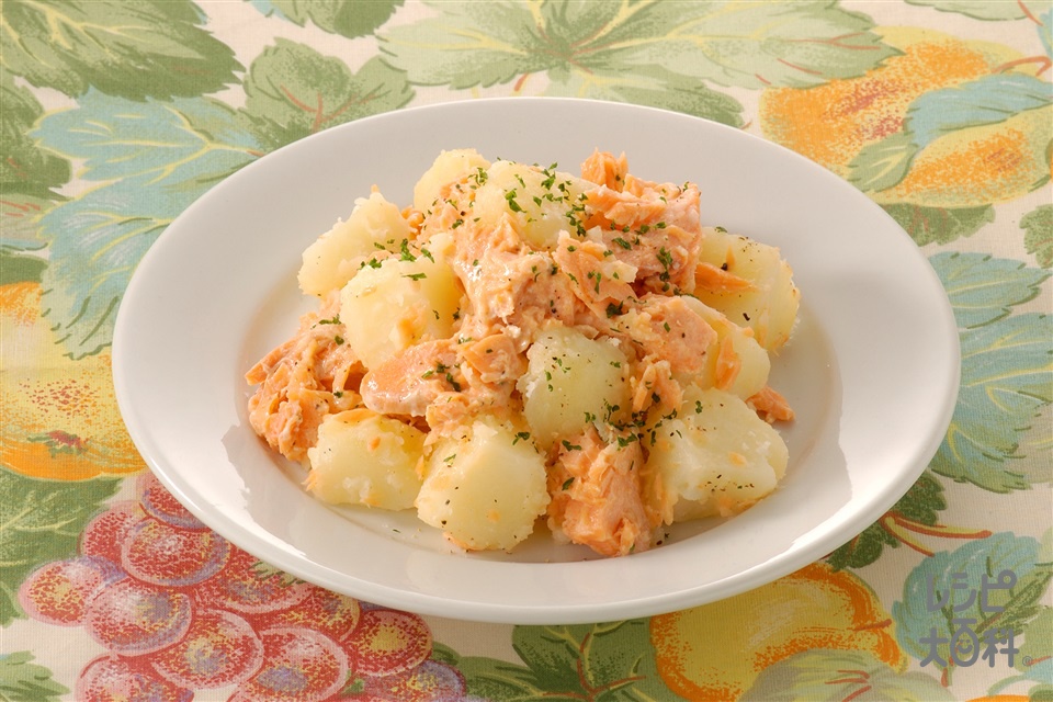 秋鮭のムニエルジャガイモのガレット添え