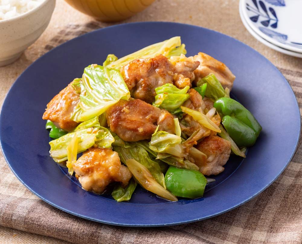 キャベツと鶏もも肉の和風煮込み