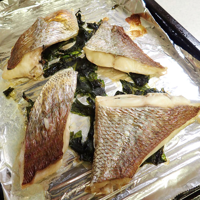 秘密の技で皮パリパリ！真鯛の塩焼き