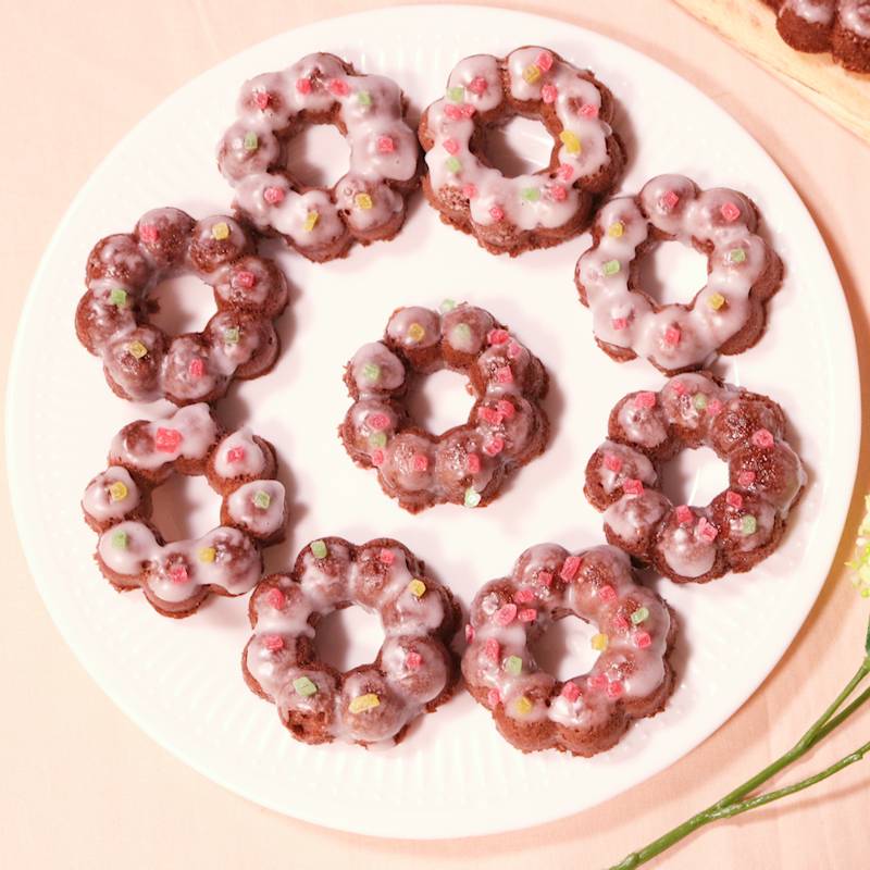 楽天市場 6個取り 電子レンジ 焼きドーナツ 抜き型 シリコン ミニドーナツ型 ドーナツ型 焼き型 シリコンモールド オーブン 製菓道具 対応ヘルシー シリコン型 ケーキ型 ベーキング 手作り 3D シリコン diy バレンタイン : zwshop18