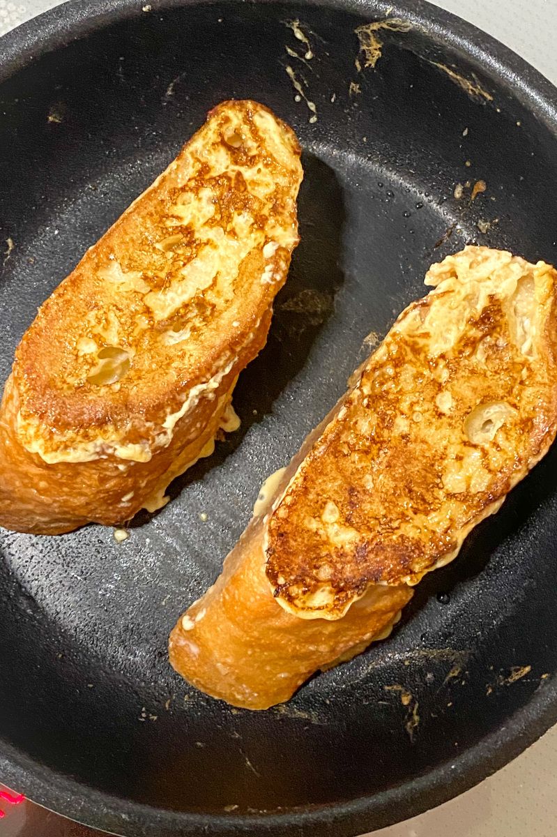 アーモンドフレンチトーストかごよんフライデ