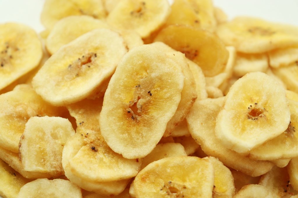 バナナチップスの栄養に注目！ダイエット効果を高める食べ方も解説 – ナッツ＆ドライフルーツ専門店 クノップ