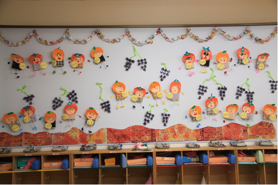 保育園 10月製作 ぶどうアイデア4選 スタンプ・輪っか・折り紙でぶどうを作ろう保育士のお仕事静岡