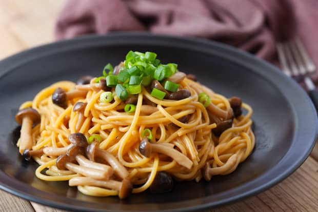 ワンパンだから麺も旨い！超濃厚な「極 ツナパスタ」の作り方