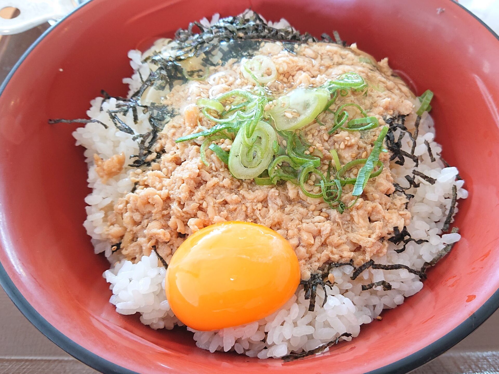 鶏そぼろの簡単アレンジ。包丁要らずの副菜・主菜・主食レシピ 1ページ目セブンプレミアム公式