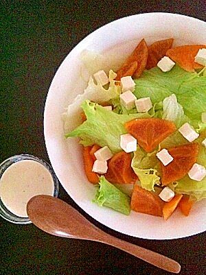 柿の種クリームチーズ 柿の種を砕いてラー油を混ぜてクリームチーズにまぶす、 ビールに最高のやつー！！日本の姉@yoidore_sis柿の種レシピクリームチーズレシピ簡単おつまみ時短おつまみビールに合う晩酌家飲み家飲みおつまみおうち居酒屋