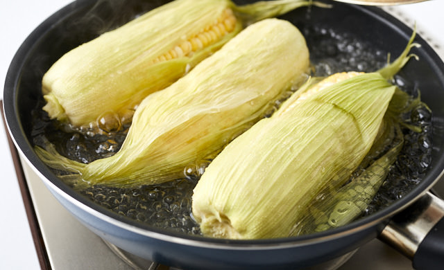 とうもろこしのゆで方と茹で時間 ゆで時間は３～５分