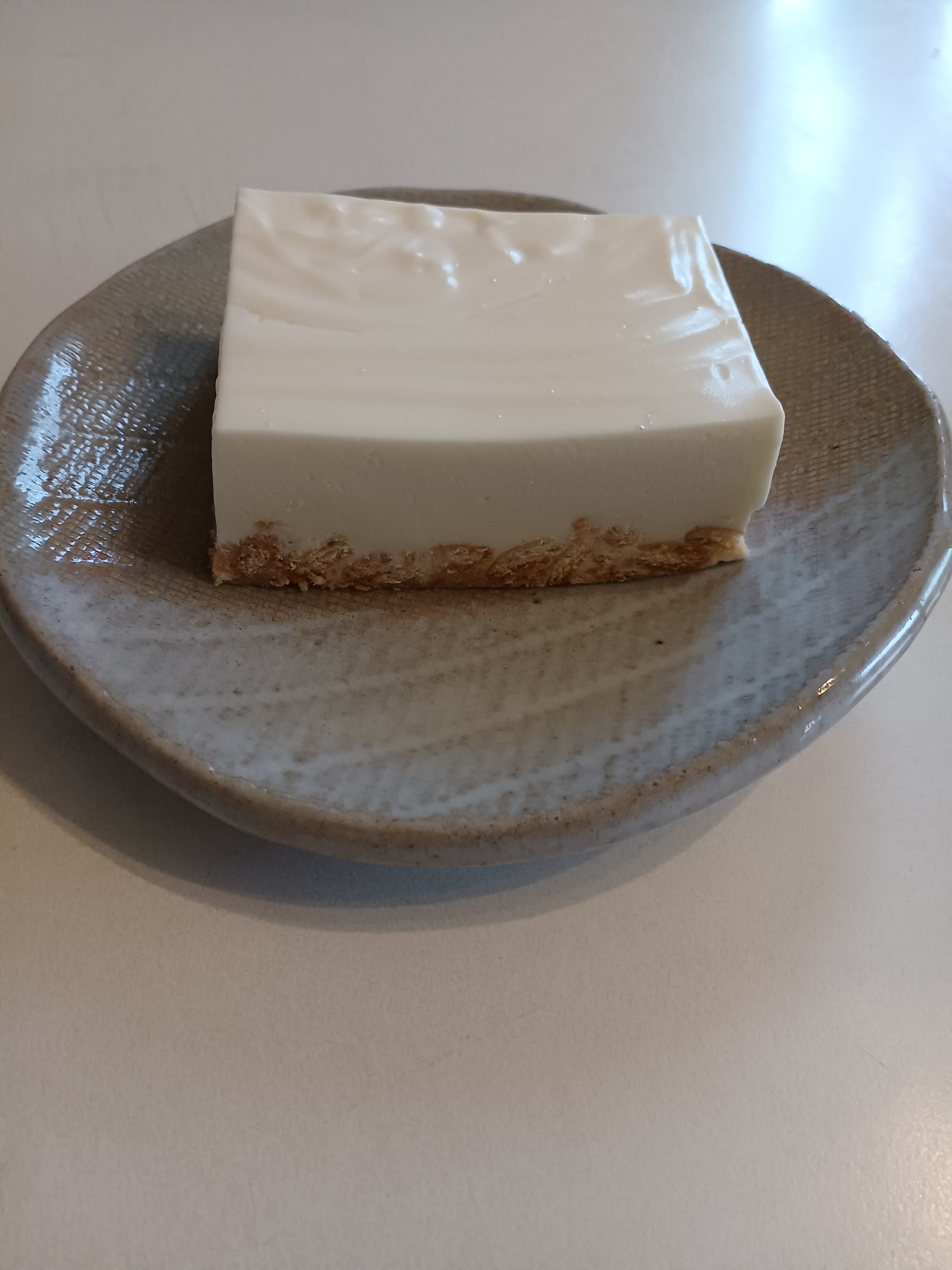 ダイエット チョコ不使用の焼かないヨーグルトケーキ クリームチーズ、生クリーム、ゼラチン不用 低糖質・低脂質・高タンパクの最強おやつ🎵