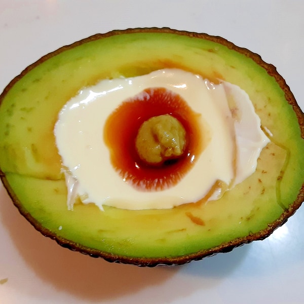 過去一番美味しいアボカドの食べ方をここで晒させてください。 無限焼きアボカド