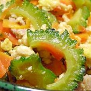 白だし×ごま油で簡単ゴーヤチャンプルーワインに合う簡単料理レシピ ～ SUR LA TABLE ～