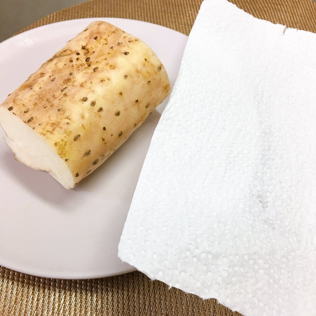 長芋の皮むきって大変 。もう手がかゆくならない！キッチンにあるモノで皮むきが断然ラクになる裏ワザ