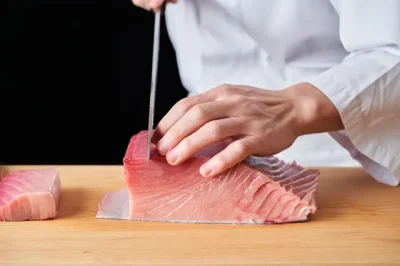 マグロの栄養価や期待できる効果効能を解体師が解説します！完全貸切マグロ解体ショー東京都内9会場・出張も可能！パティア