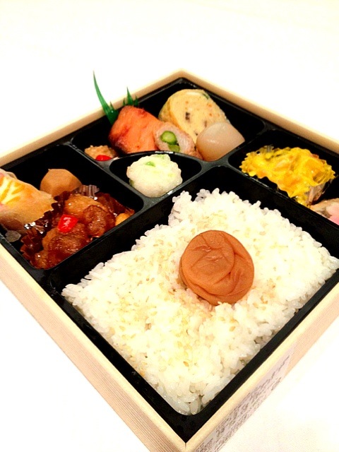 ロケ弁でおなじみ「津多屋 つたや 」弁当TOP５を一挙公開！エバデリ