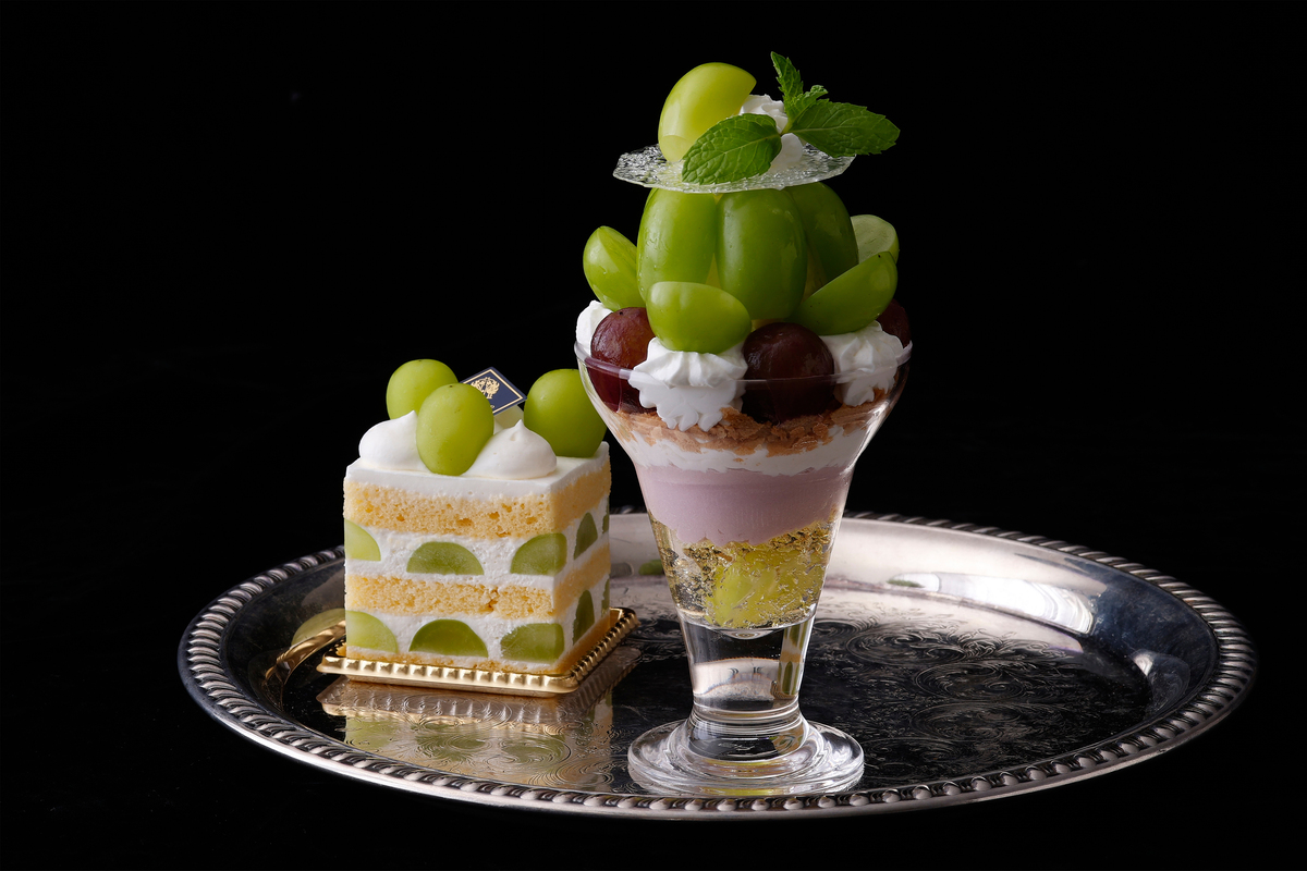 シャインマスカットパフェ - 土方洋蘭園：花と緑に包まれた、胡蝶蘭,いちご狩り,農園カフェ の農園、40年の経歴に支えられての胡蝶蘭の品揃えは洋蘭農家らしい販売店です