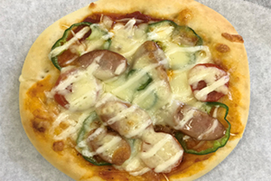 米粉パンでもちもちピザトースト♪ レシピ・作り方 by kunikazunoko - 楽天レシピ