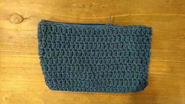 リフ編みボタンポーチ作品レシピ手編みと手芸の情報サイト あむゆーず