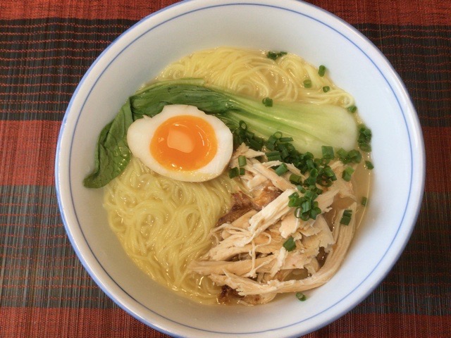 コストコ・ロティサリーチキン 手間なし！簡単！無駄なく！骨から出る旨味も最後まで美味しく頂きましたLEE