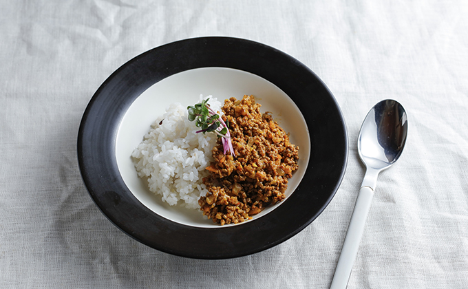 ついつい手が伸びる！ れんこんのカレーチップス