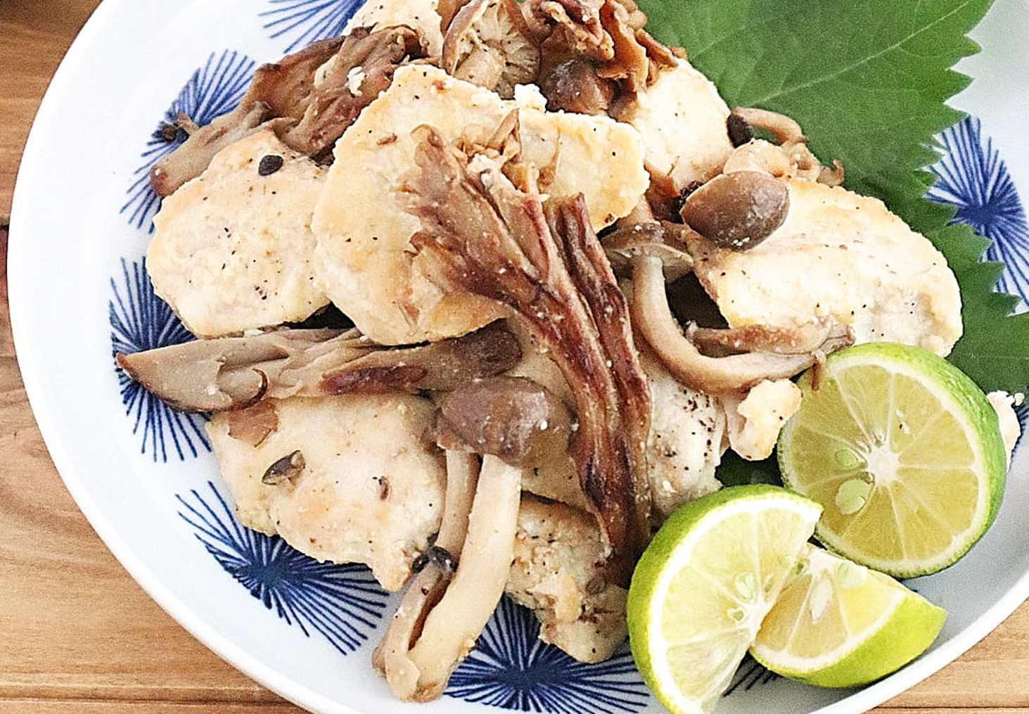 鶏むね肉としめじのオイスター炒め