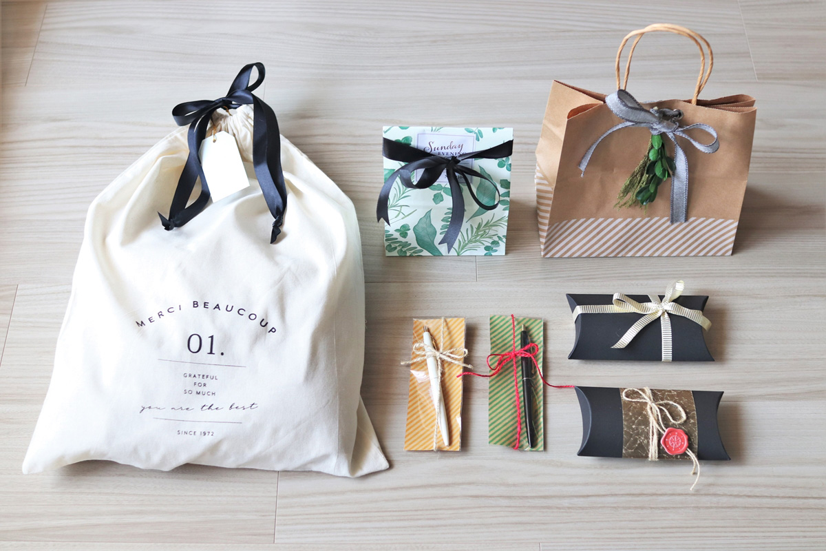 クリスマス ギフトラッピング袋 特大 リボン付き 2枚セット 梨地 不織布 2層袋 白 大きい プレゼント用 ビニール袋 : TBヤフー店 -通販 - Yahoo!ショッピング