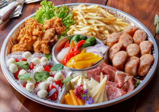 オードブルにおすすめの製品アクタ ACTA食品容器・お弁当容器・折箱の総合メーカ