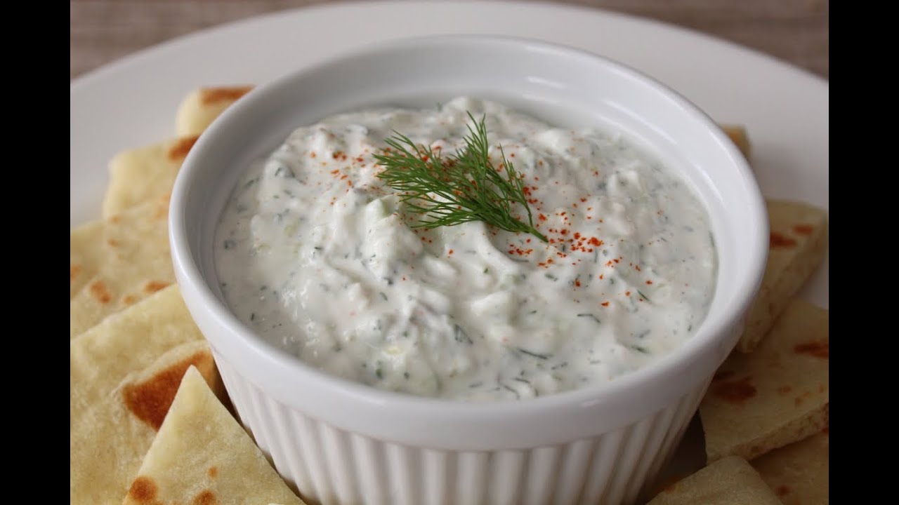ザジキソース！ギリシャヨーグルトで作る超ヘルシーで美味いソース Tzatziki Sauce with Fried Eggplant in Pita