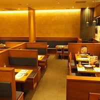 京都駅八条口 みやこみち お土産やレストランがあるストリート - たびきぶん