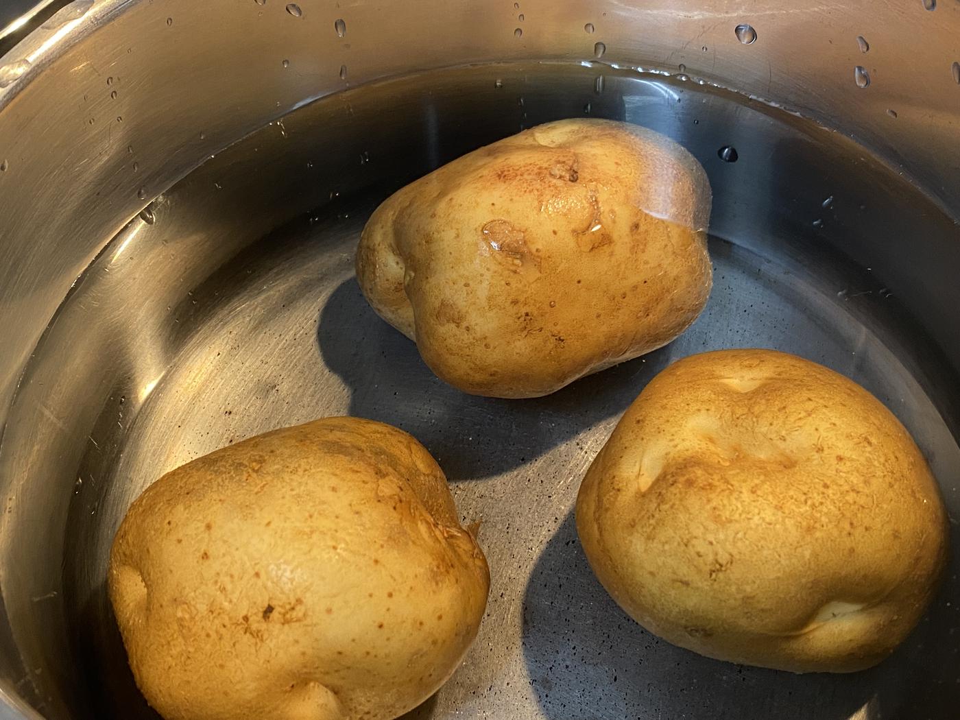 プロが じゃがいも を美味しく茹でるたった一つのコツって？OTONA SALONE