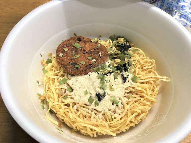 賞味期限切れの 辛ラーメン 2024年10月28日までの気まぐれペンちゃんのブログ