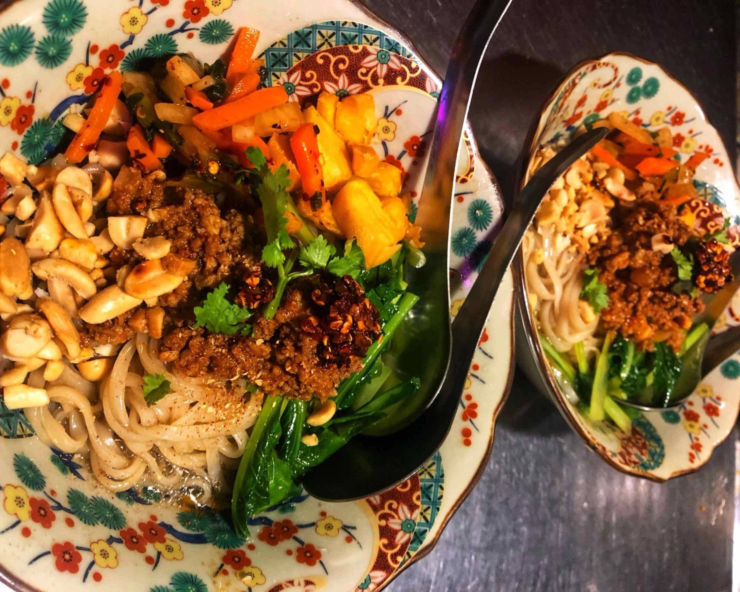 カレーなる多様性イベントでコツコツ＆マンダレー食堂の「マンダレー牛カレー」 – 栄町市場ファンダム