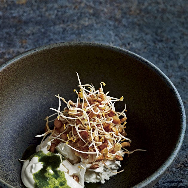 Fresh bean sprouts on a clean transparent background ready for culinary usein healthy meals and recipes, bean sprout on transparent background53133779 PNG