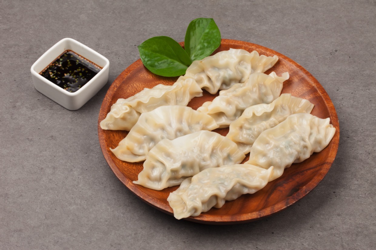 切り餅と餃子で！韓国のお雑煮レシピ。煮干出汁のトックマンドゥグク 떡만두국カライチ