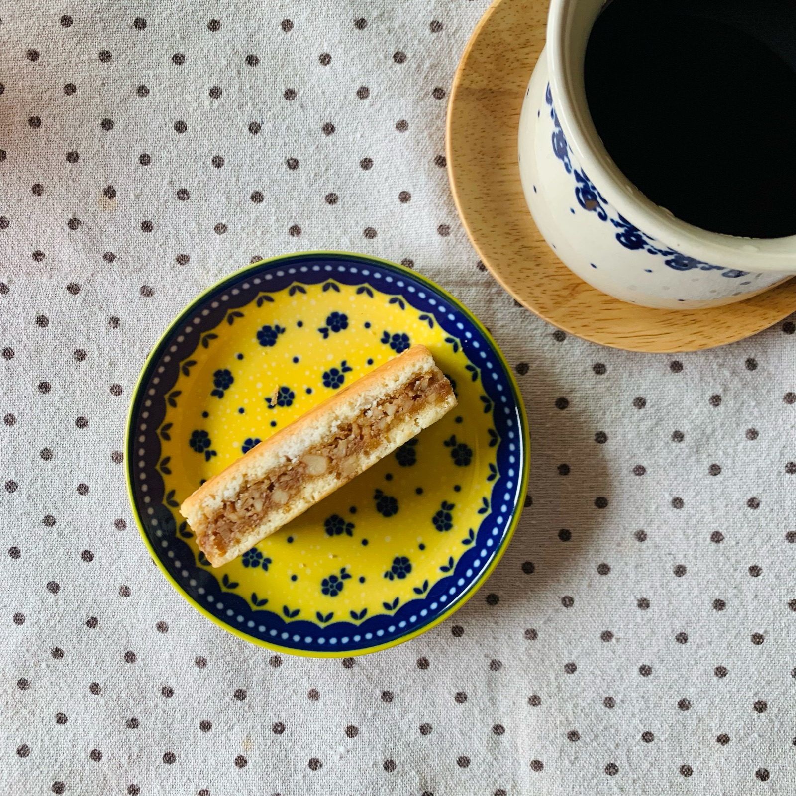 中評価 横澤パン店 光原社モーリオ クルミクッキーの感想・クチコミ・商品情報 もぐナビ