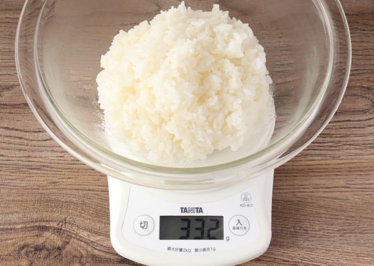 お米一合は何グラム？炊き上がり量・人数分の目安・測り方を解説