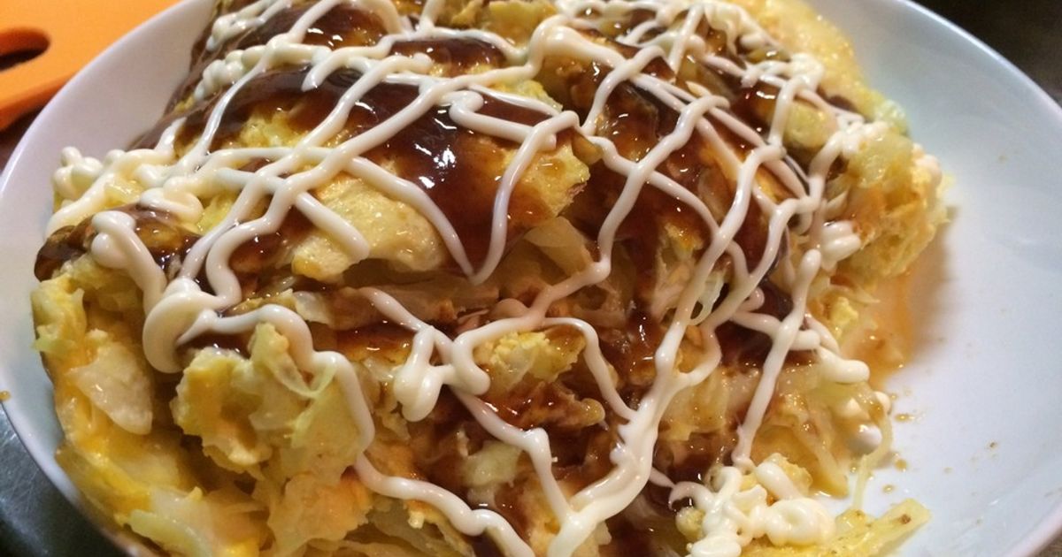 キャベツたっぷりお好み焼き , ＜材料 2人分 ＞, キャベツ1 4個 250g , 長いも100g, 豚バラ肉 焼き肉用 100g, 小麦粉 100g, 水50ml, 揚げ玉大さじ4, 粉末和風だしの素小さじ2, 卵1個, 塩適量, こしょう適量, お好み焼きソース適量,マヨネーズ適量, かつお節適量, 青のり適量, サラダ油適量, ＜作り方＞,