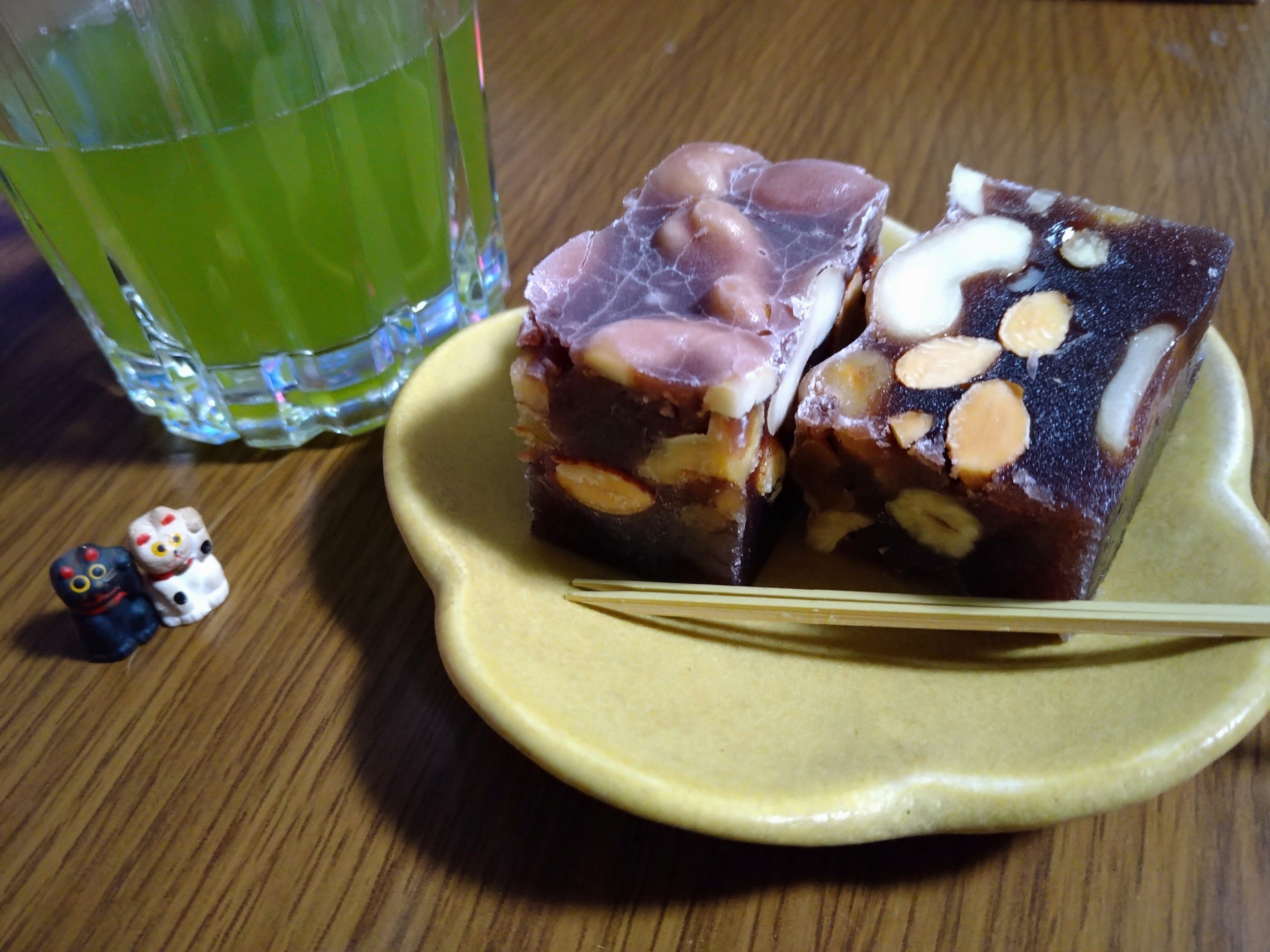 カシューナッツ羊羹。小城羊羹初祖『村岡総本舗』♪☆ボンズマミィ☆のブログ