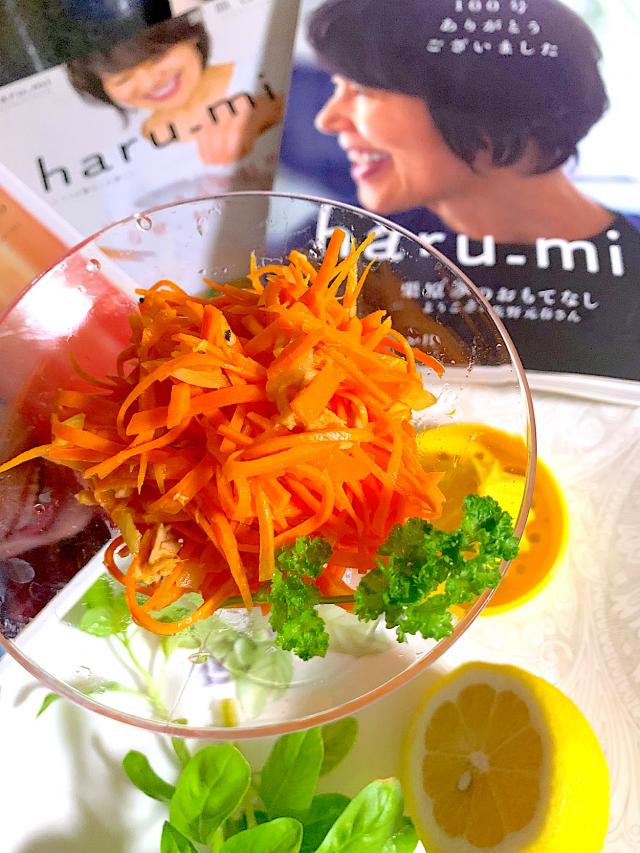 栗原はるみさんの「にんじんとツナのサラダ」を作ってみた！にんじん1本が主役の簡単おいしい常備菜レシピヨムーノ