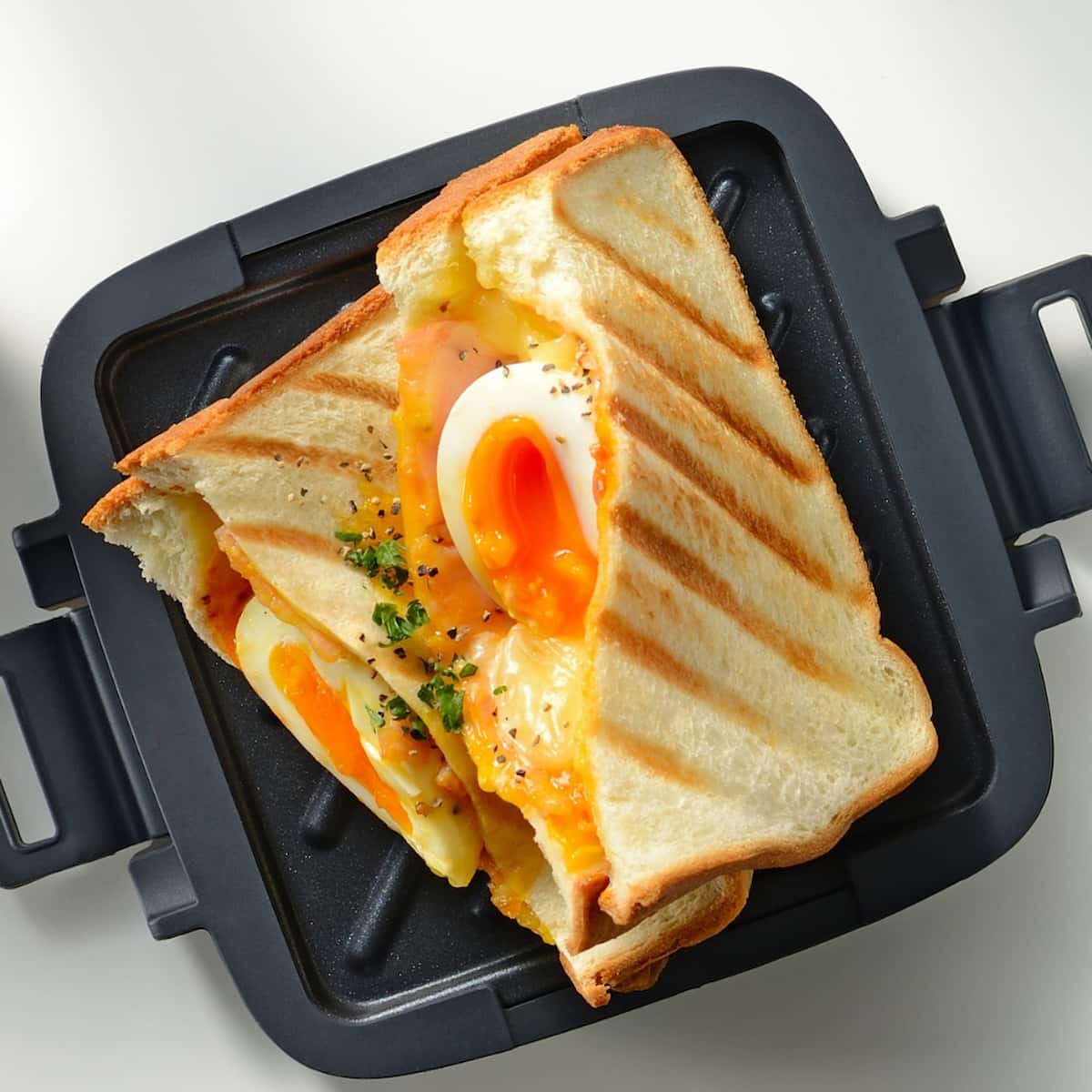 簡単お手軽キャンプ飯！直火ホットサンドメーカーで作る焼きおにぎりヒゲキャンパー higecamper