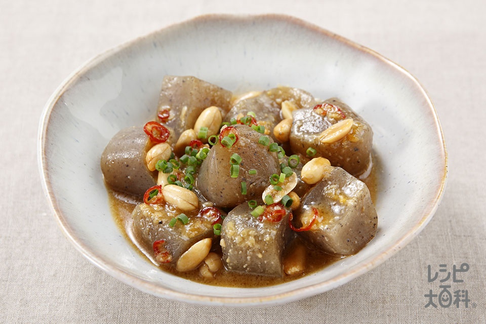 セブンプレミアム “すみれ味噌ワンタンスープ” 本店限定のメニューを再現した濃厚な一杯きょうも食べてみました