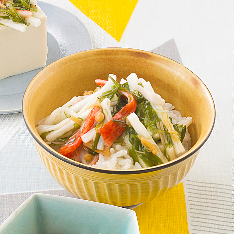 旬の味でおつまみ☆生めかぶの生姜ポン酢