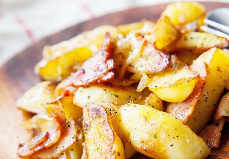 鶏肉とじゃがいものカリカリソテ