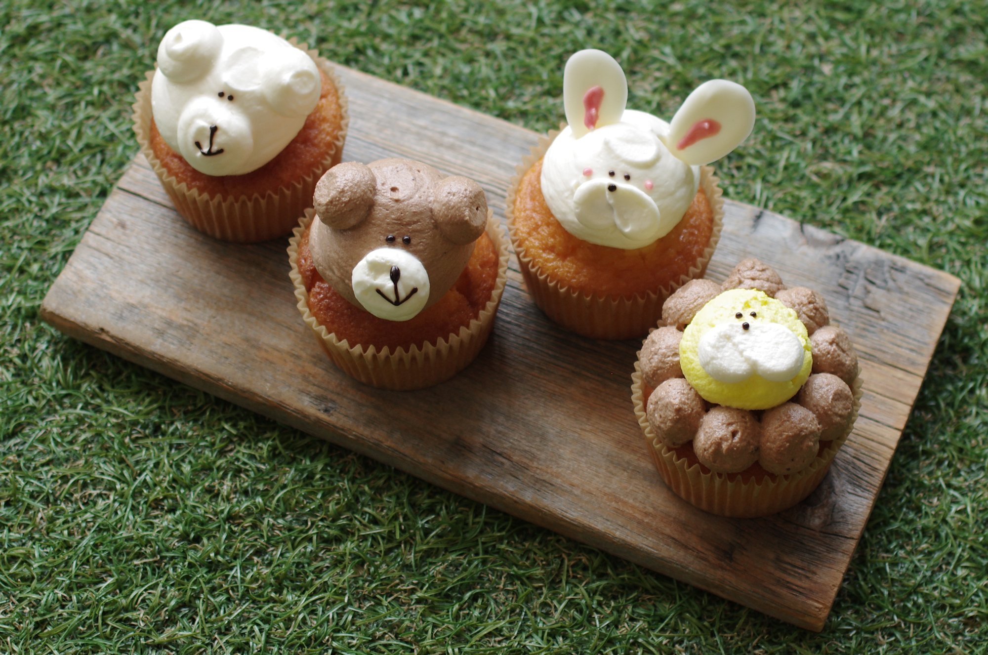 動物カップケーキ