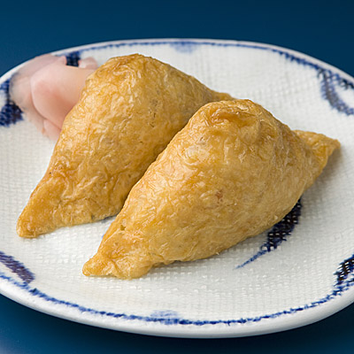 関西風いなり寿司 11012020111 の写真・イラスト素材アマナイメージズ