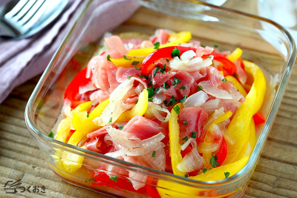 生ハムと紫玉ねぎのマリネの写真素材 - PIXTA