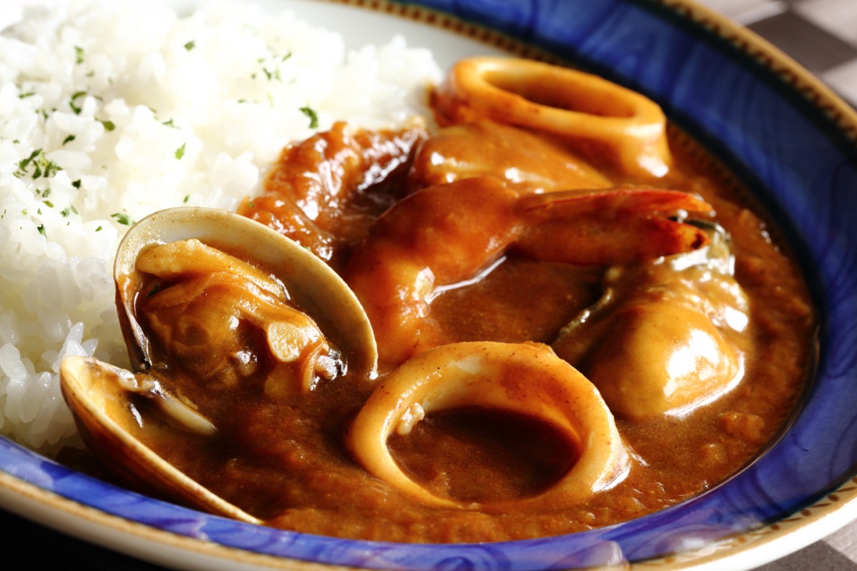 冷凍シーフードでも美味しくカレー♪ 生姜ほか