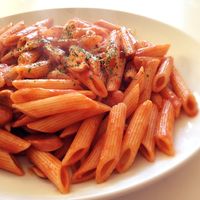 なすとベーコンのペンネアラビアータ カゴメトマトケチャップSnapdish スナップディッシュID:TaDTja